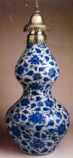67d[1]蓝色和白色的中国花瓶元，明，清。14-17世纪.jpg