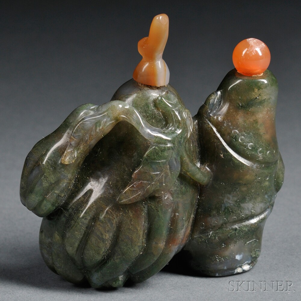 绿玛瑙双鼻烟壶，中国，20世纪.jpg