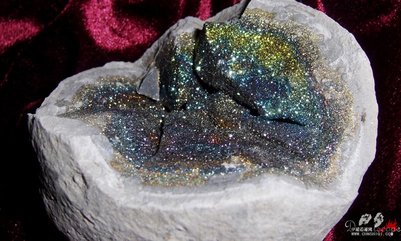 rainbowPyrite3.jpg