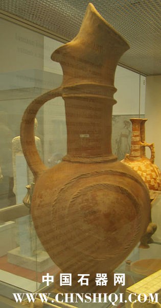 315px-Base_ring_vessel[1]塞浦路斯，青铜时代晚期（大英博物馆.jpg